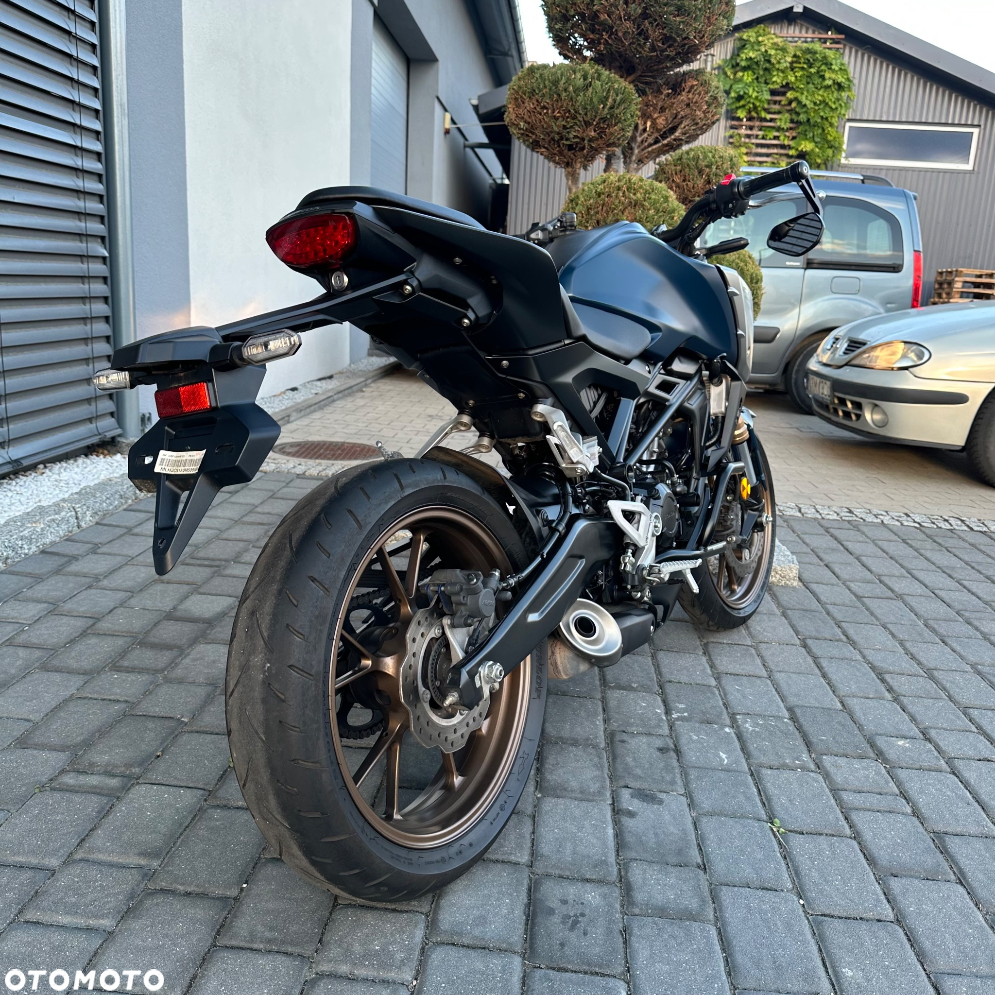 Honda CB - 4