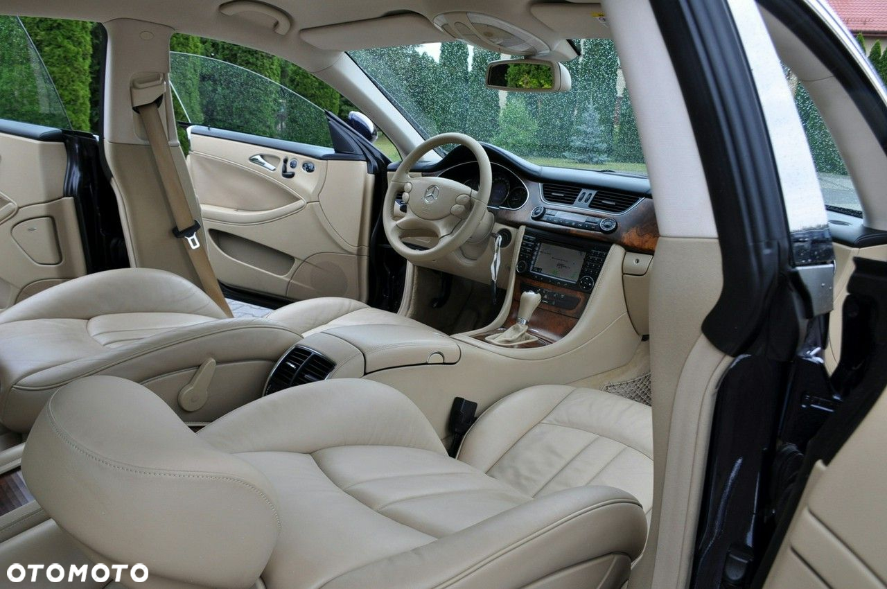 Mercedes-Benz CLS - 26
