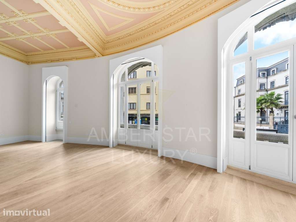 Apartamento T3 Duplex em Prédio de Requinte no Porto! - Grande imagem: 2/40