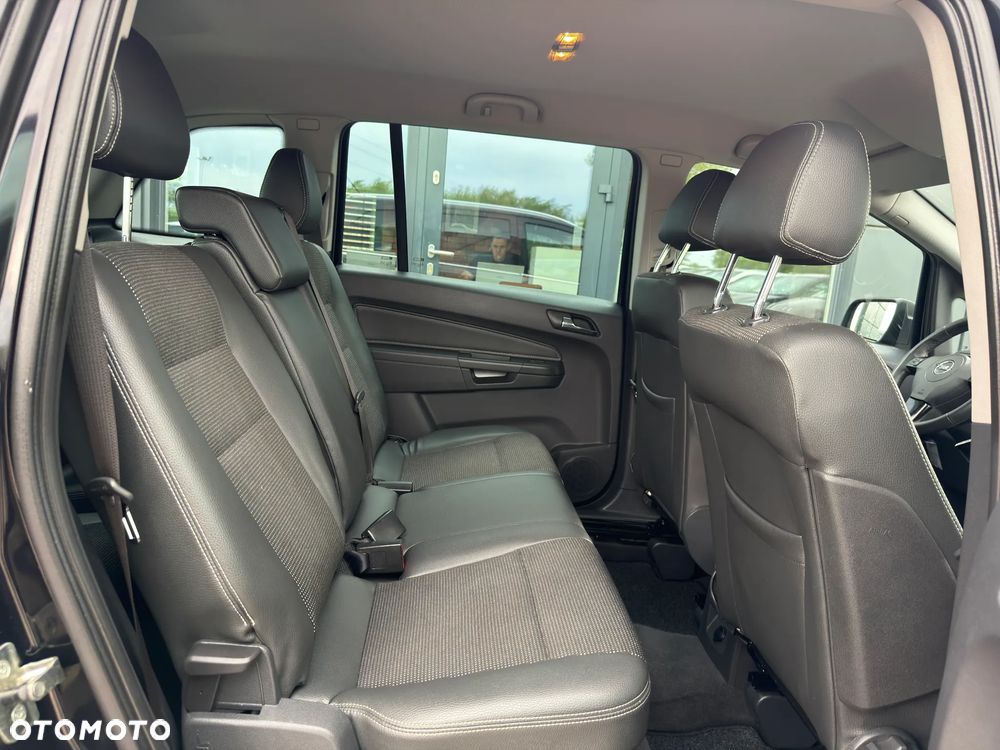 Opel Zafira 1.8 Cosmo - 30
