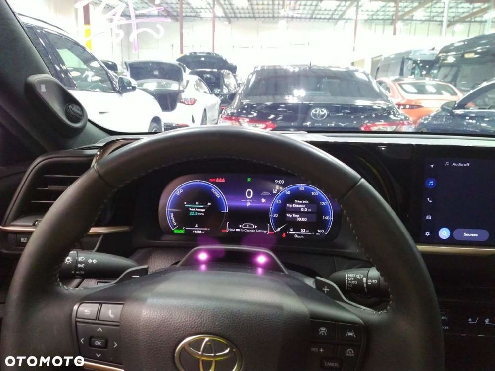 Toyota Crown - 13