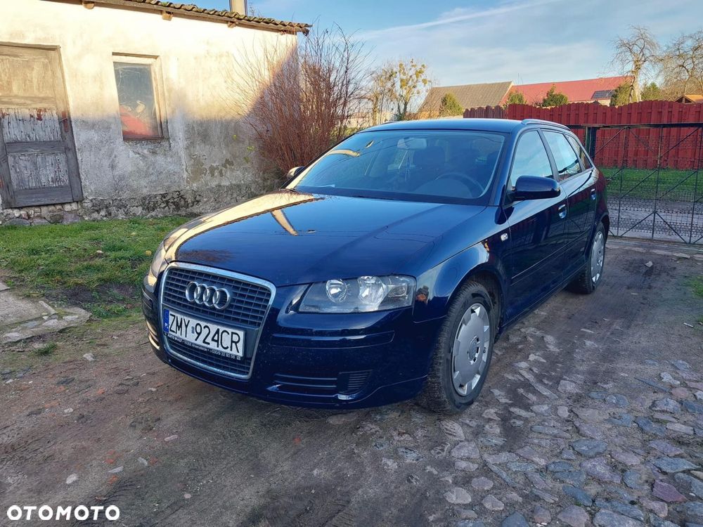 Audi A3 Sportback - 1