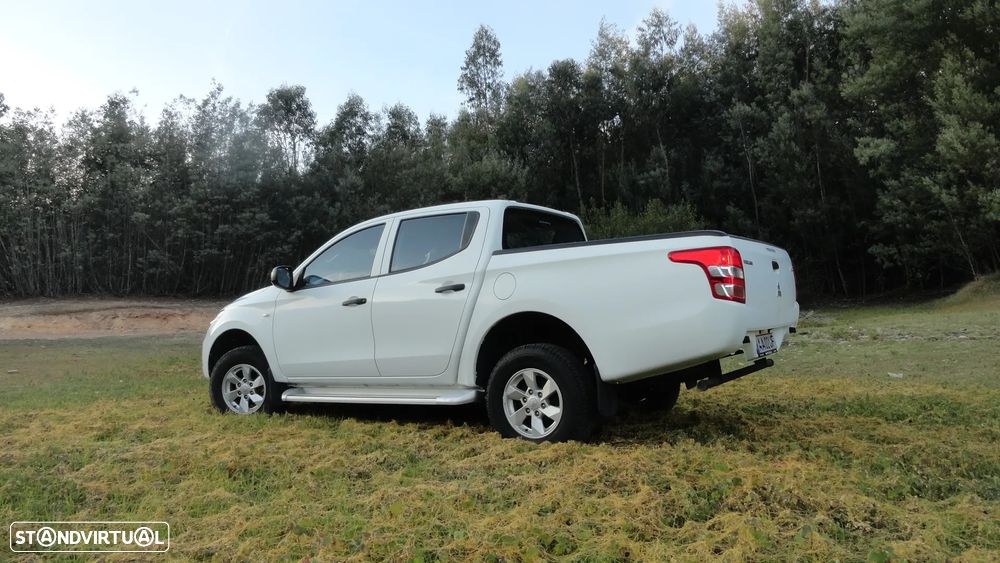 Mitsubishi L200 2.4 DI-D CD Invite 4WD - 3