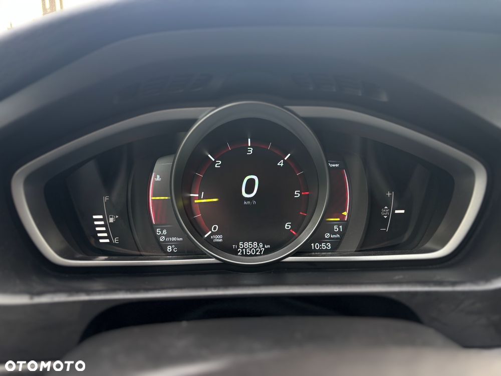 Volvo V40 D2 Momentum - 7