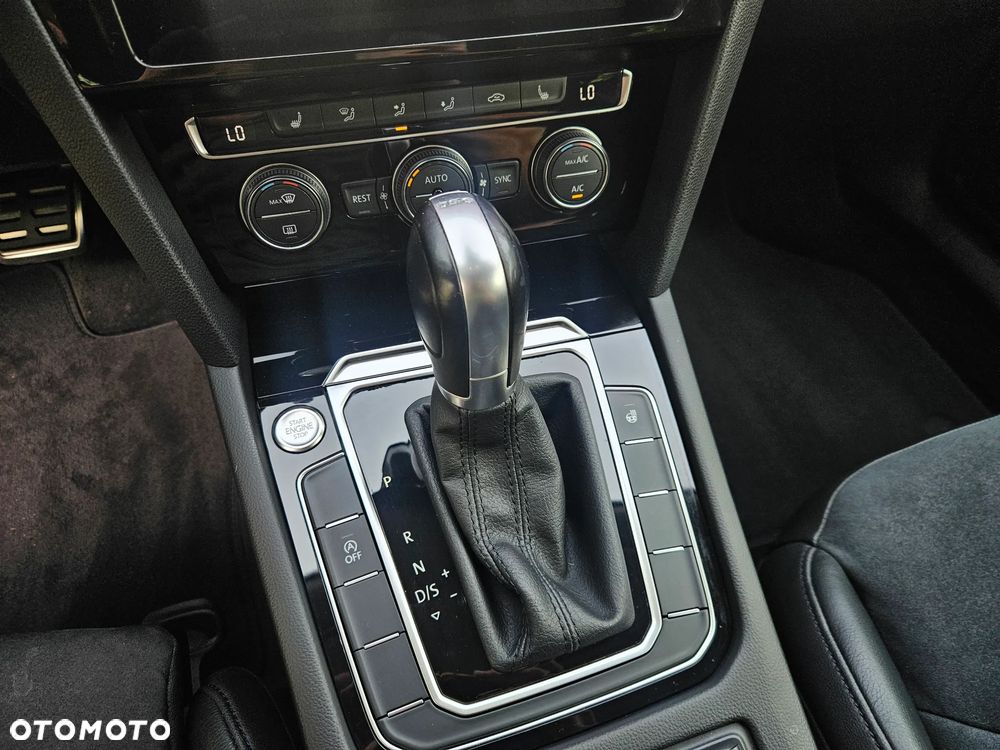 Volkswagen Arteon 2.0 TDI SCR DSG Elegance - 24