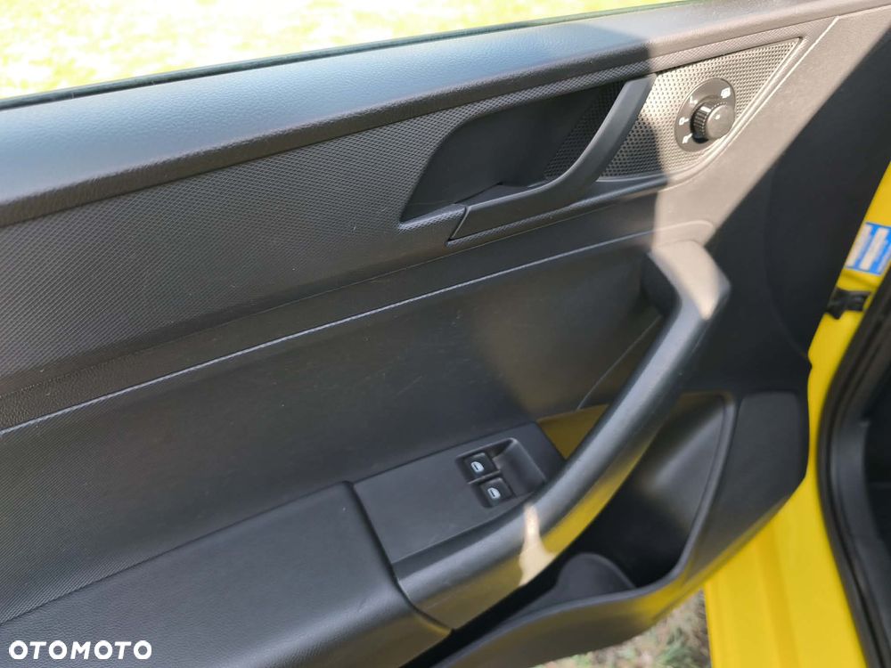 Skoda RAPID 1.6 TDI Cool Edition - 22