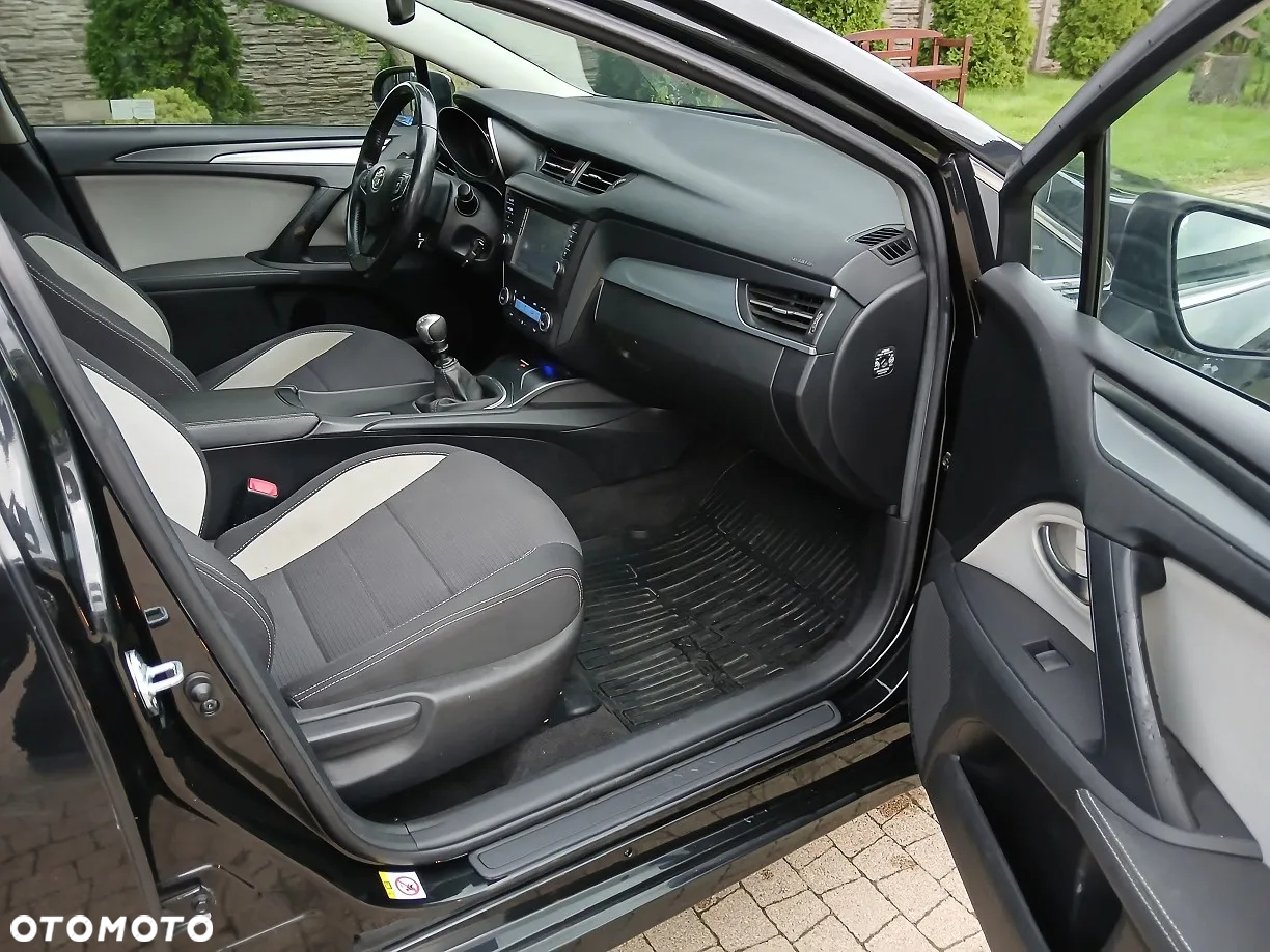 Toyota Avensis 2.0 D-4D Active Business - 7