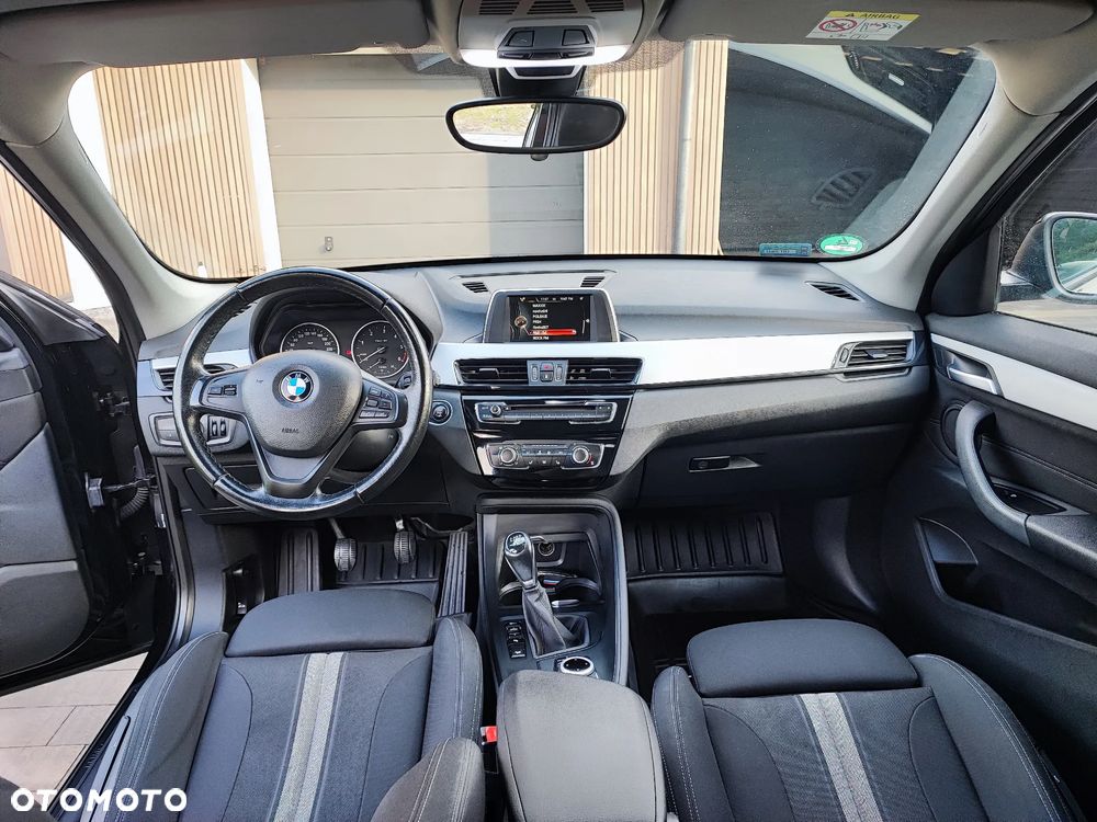 BMW X1 xDrive20d Sport Line - 10