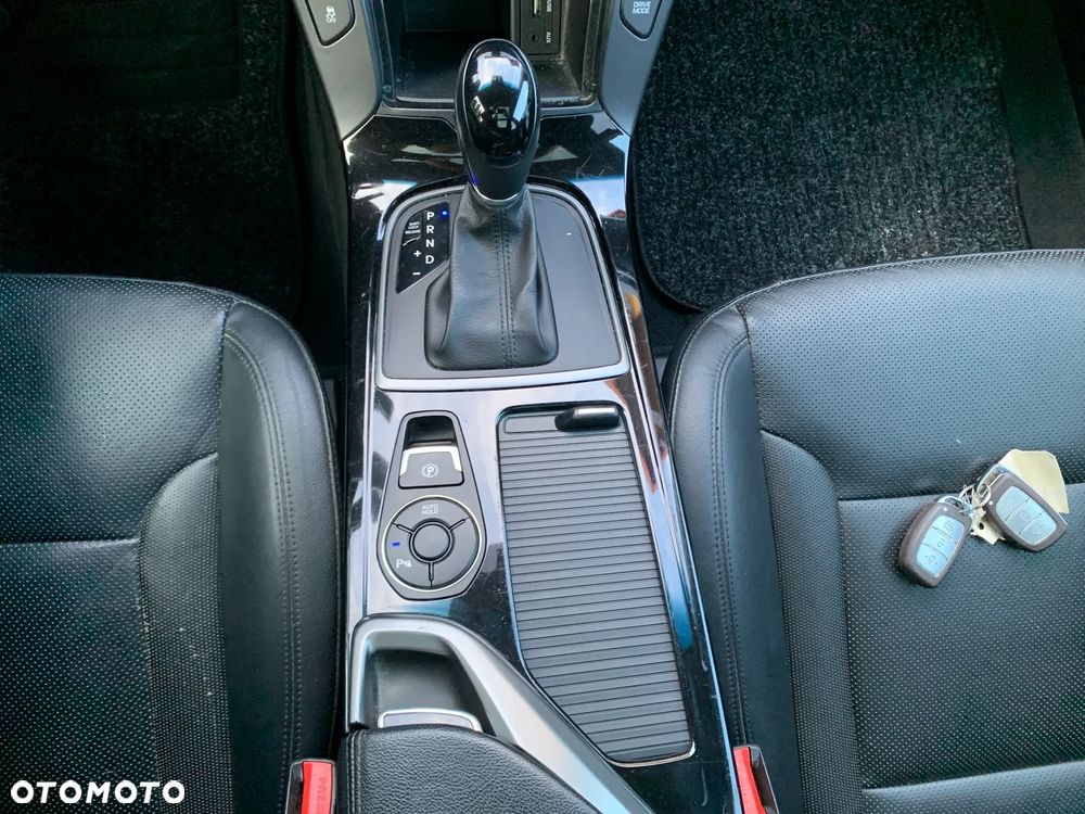 Hyundai i40 Kombi blue 1.7 CRDi DCT Premium - 15