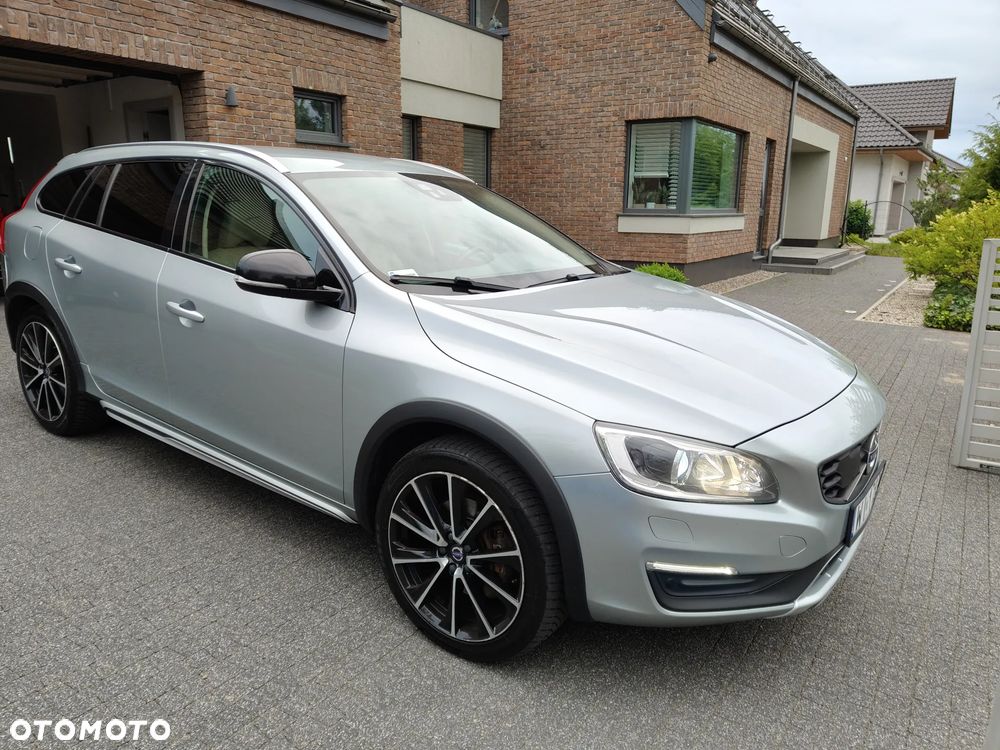 Volvo V60 Cross Country T5 AWD Momentum - 21