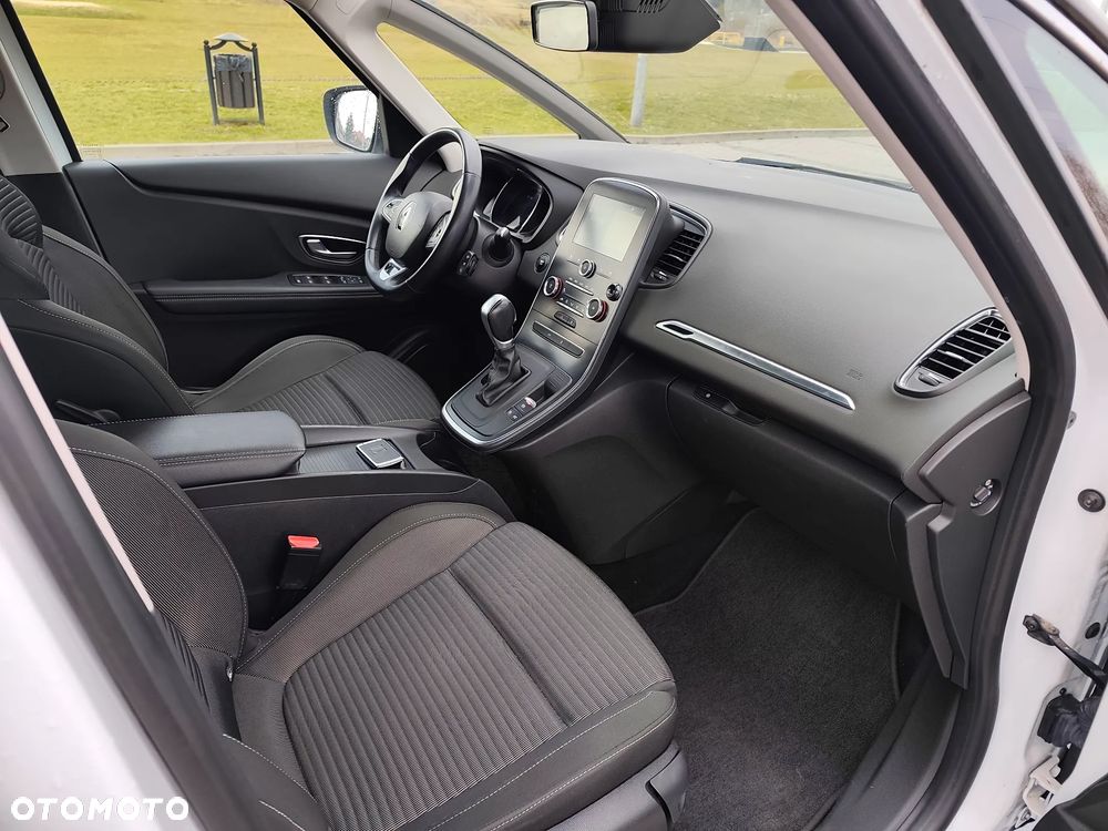 Renault Scenic - 8