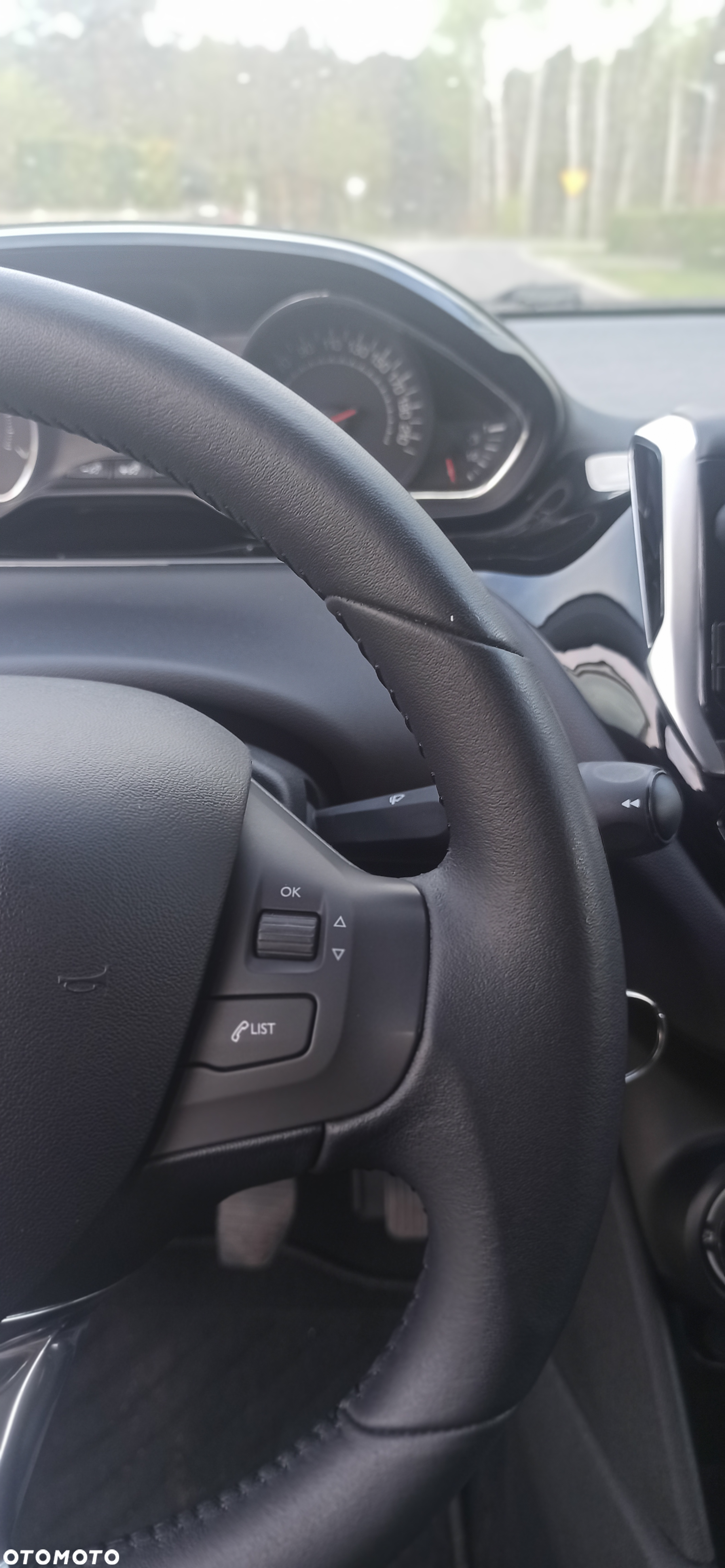 Peugeot 208 1.2 PureTech Style - 15