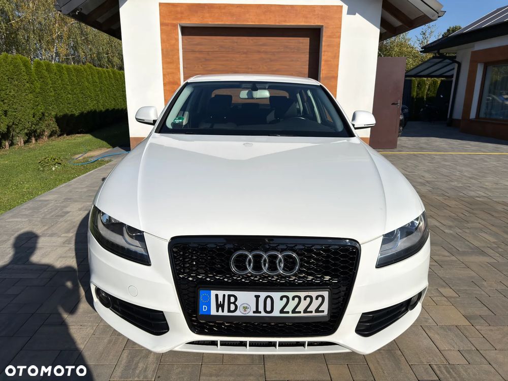 Audi A4 Limousine - 28