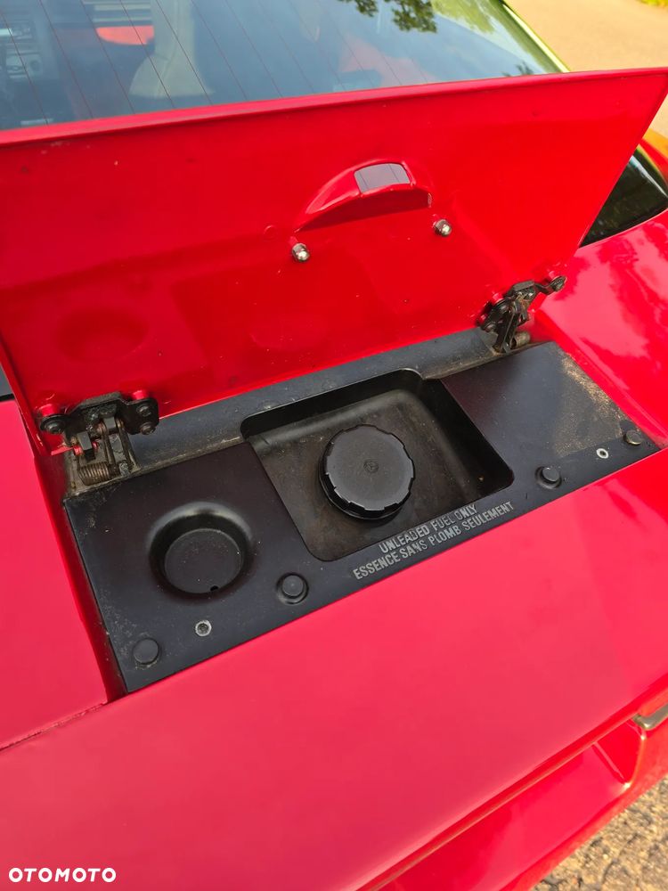Chevrolet Corvette - 10