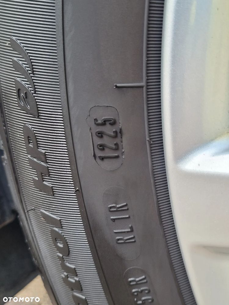 Toyota Avensis 1.6 Life - 13