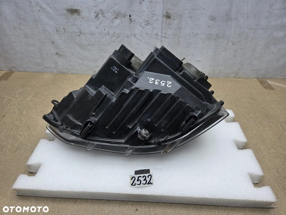 Volkswagen transporter T5 lift  09-15r 7E1941016T lampa prawy przód zwykła - 6