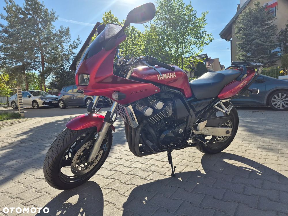 Yamaha FZS - 1