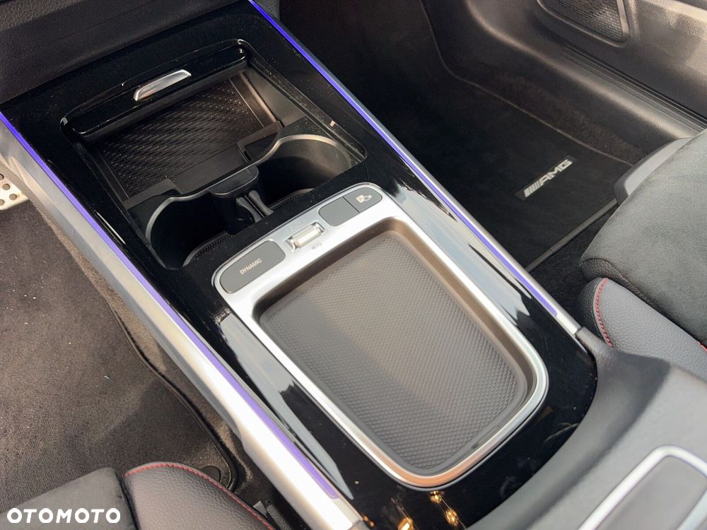 Mercedes-Benz GLB 200 AMG Line 7G-DCT - 15