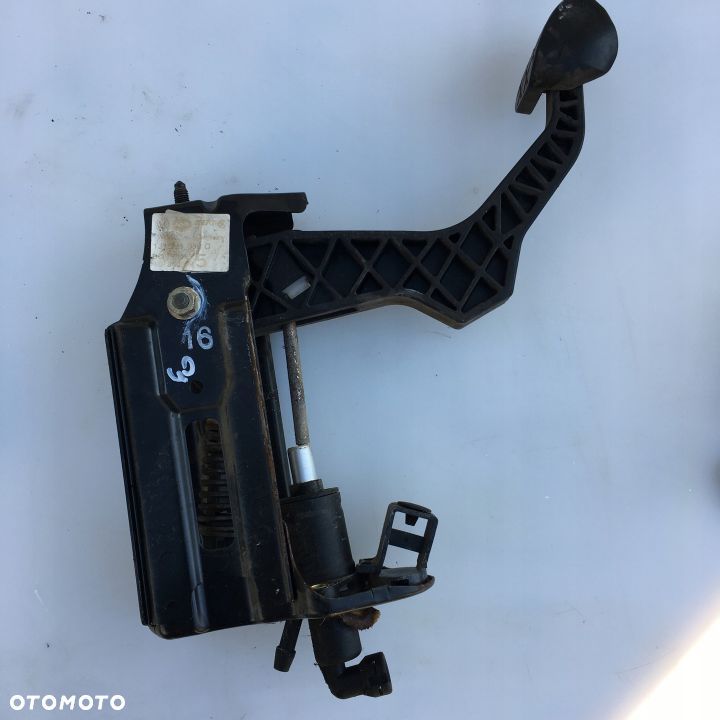 PEDAŁ SPRZĘGŁA SEAT TOLEDO II 1.8 AGN 1J1721059Q - 1