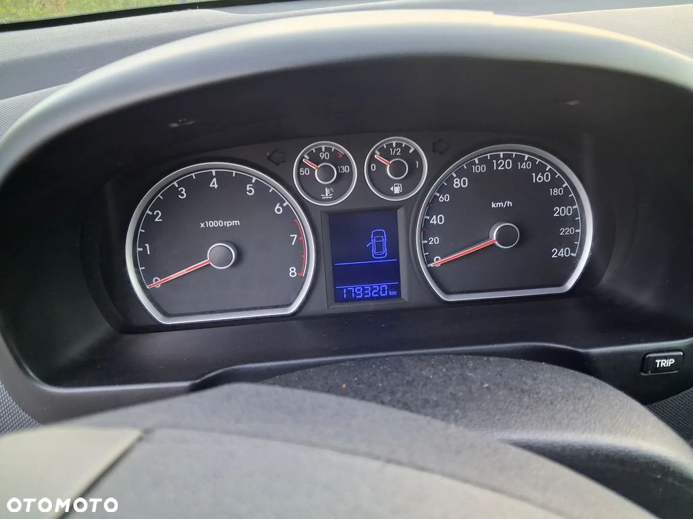 Hyundai i30 1.4 Base + - 12