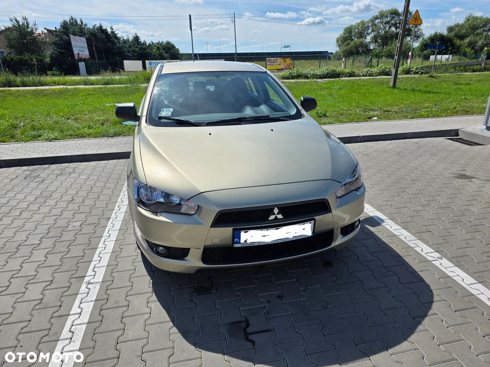 Mitsubishi Lancer 1.8 Inform - 2