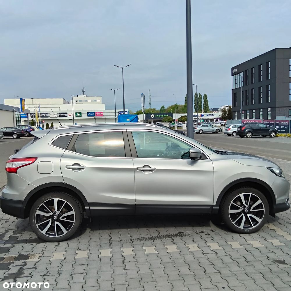 Nissan Qashqai 1.2 DIG-T Tekna EU6 - 8