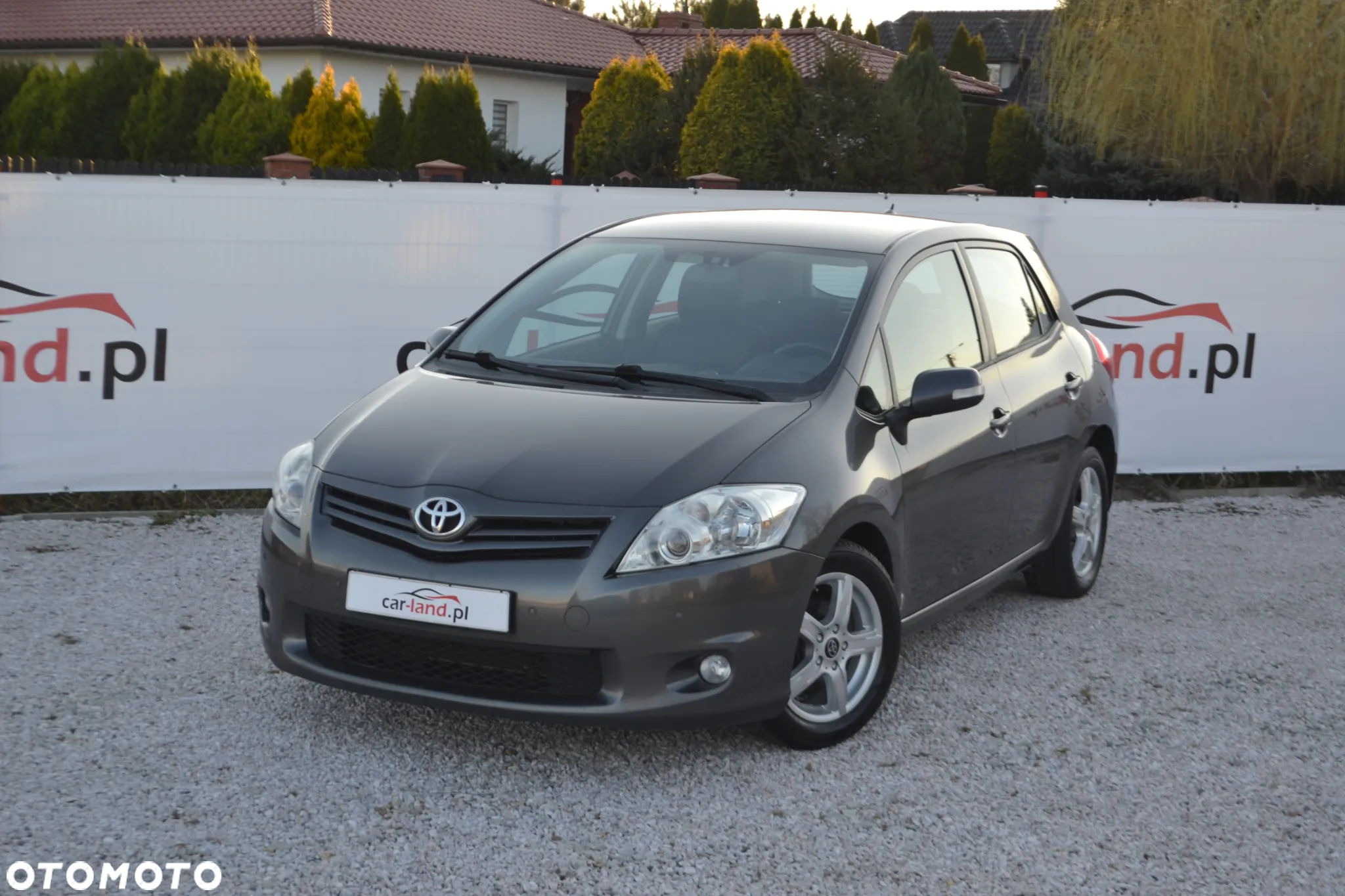 Toyota Auris 1.4 D-4D Premium - 4