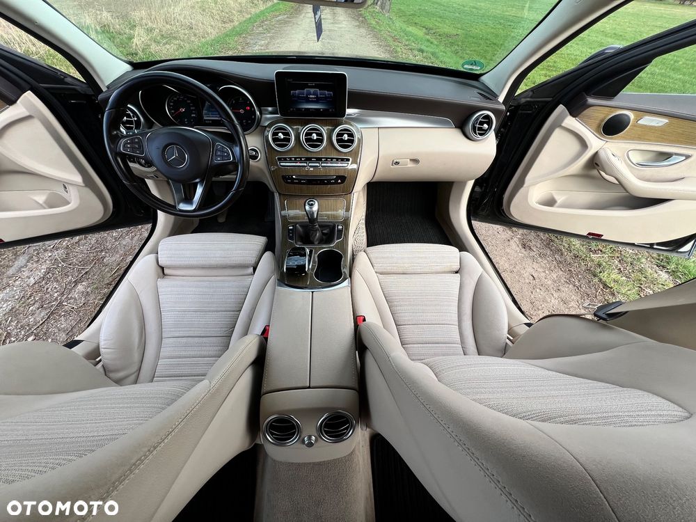 Mercedes-Benz Klasa C 220 (BlueTEC) d Exclusive - 23