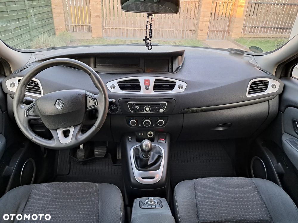 Renault Scenic - 7