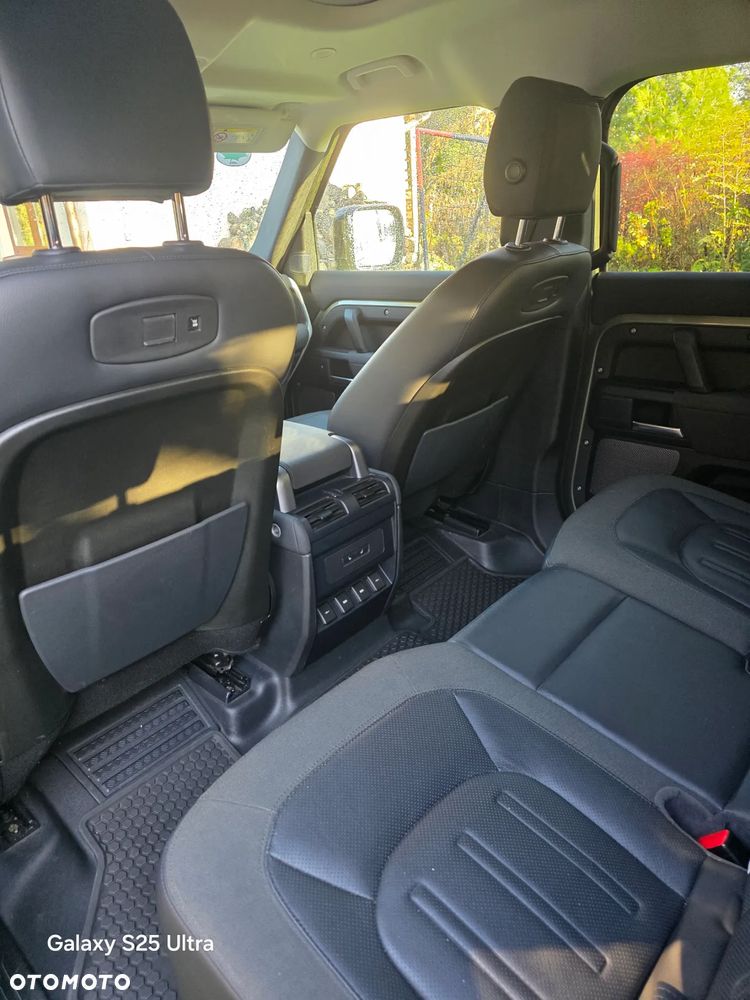 Land Rover Defender 2.0 D240 S - 9