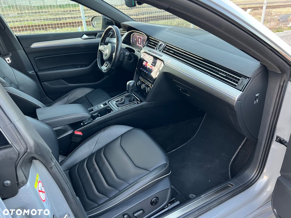Volkswagen Arteon 2.0 TDI SCR R-Line DSG - 13