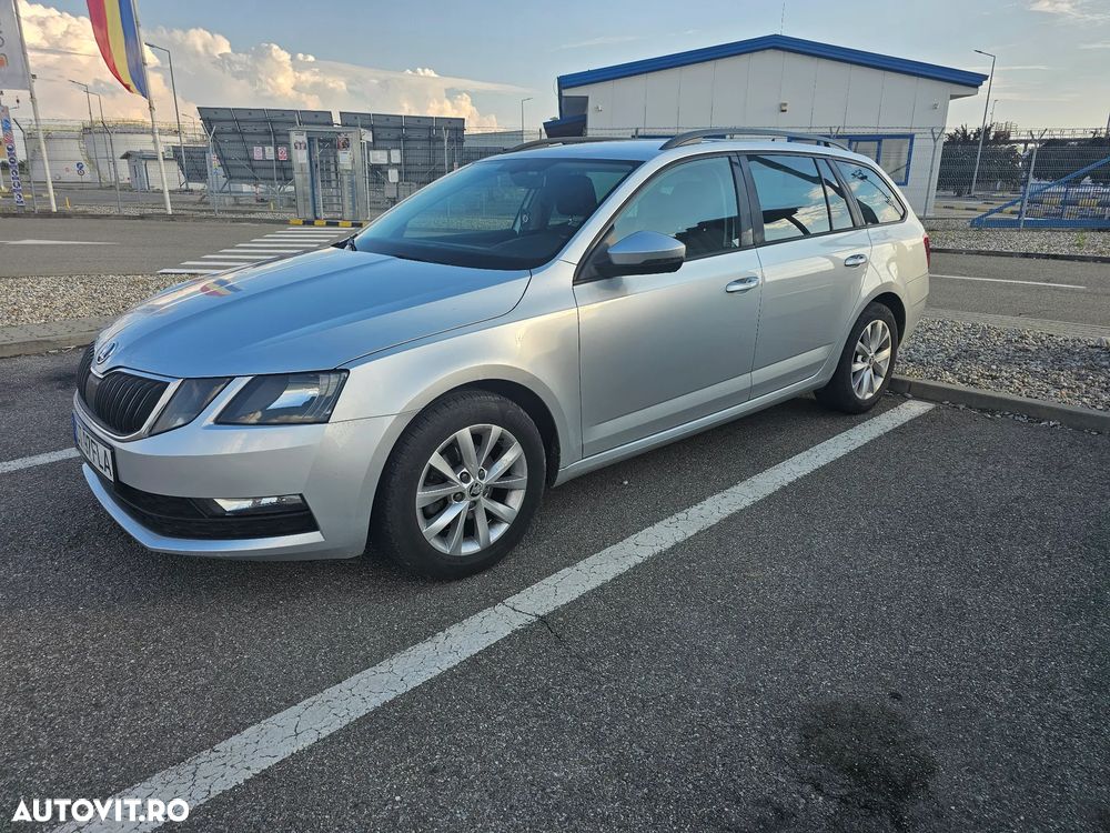 Skoda Octavia 1.6 TDI DSG Style - 9