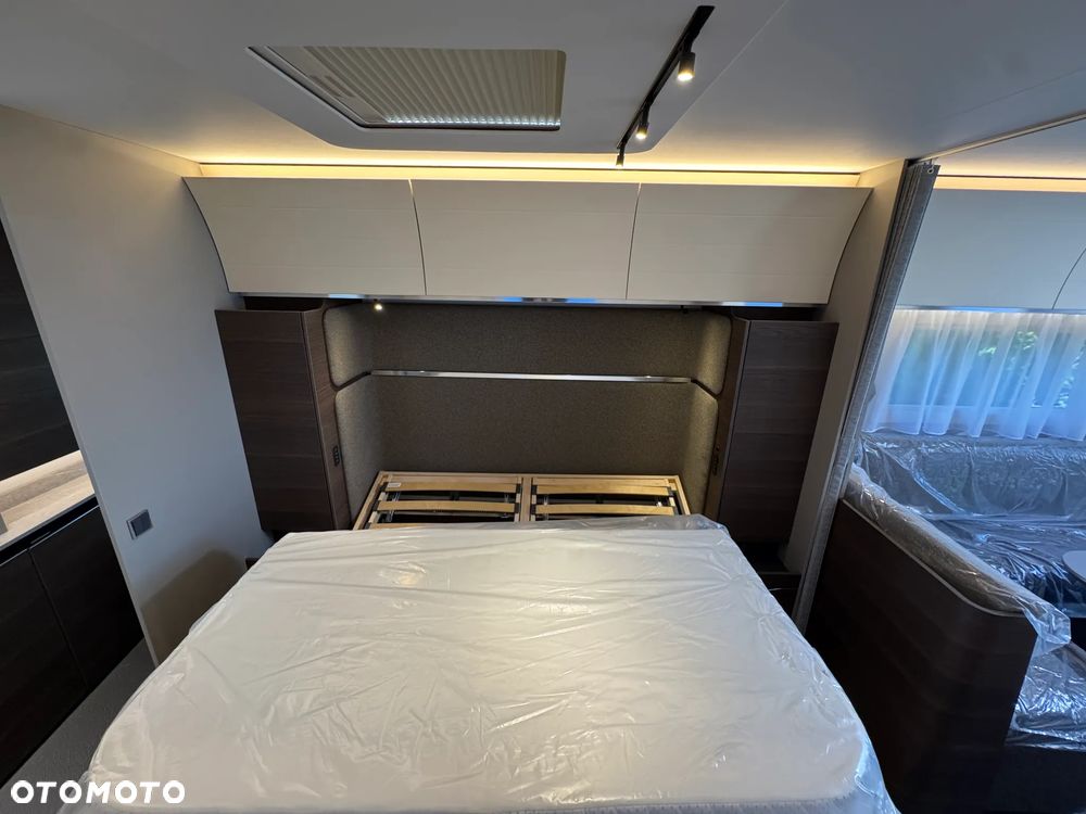 Adria ALPINA 663 HT - 24