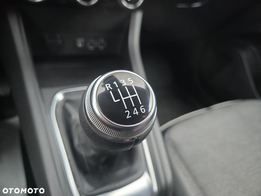 Renault Captur 1.0 TCe Intens - 17