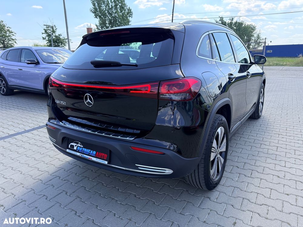 Mercedes-Benz EQA 250 - 7