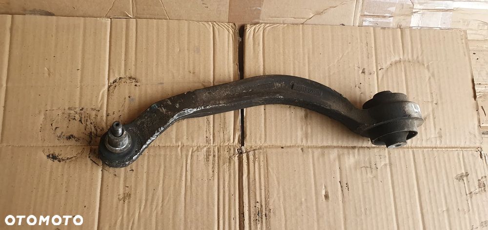 Wahacz lewy przód przedni Audi A4 B7 8E0407695E - 2