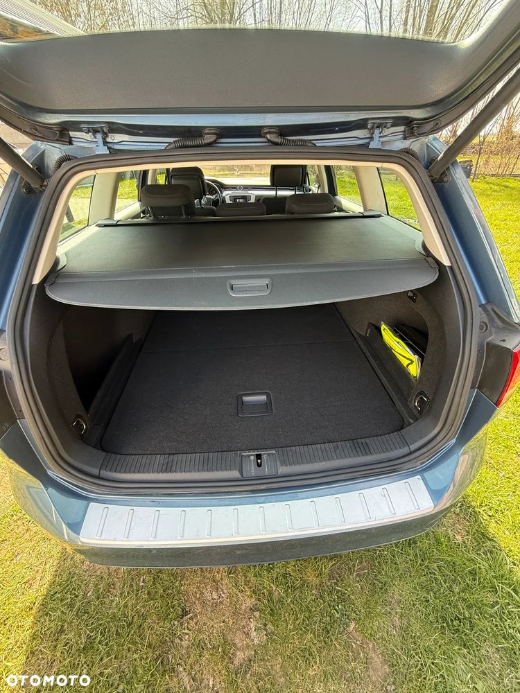 Volkswagen Passat Variant 2.0 TDI (BlueMotion Technology) Comfortline - 21