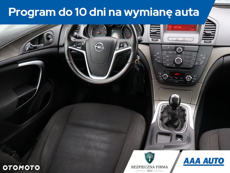 Opel Insignia - 8
