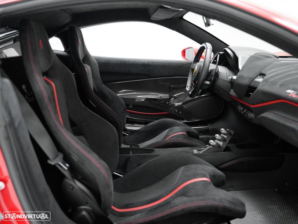 Ferrari 488 Pista - 8