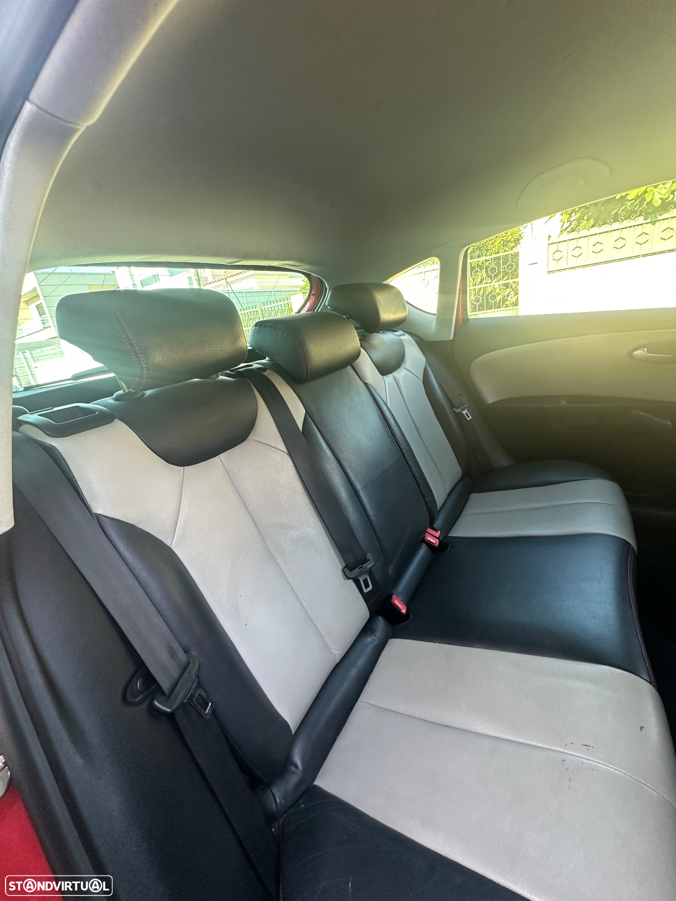SEAT Leon 1.6 TDI Ecomotive Sport Start/Stop - 11