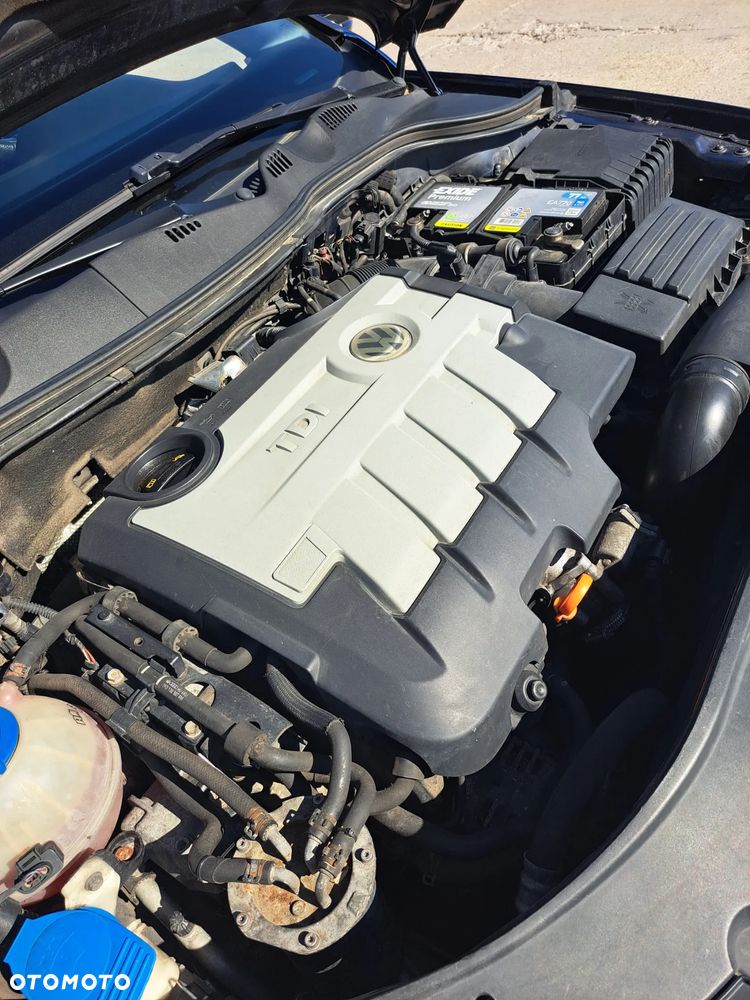 Volkswagen Passat 2.0 TDI Trendline - 11