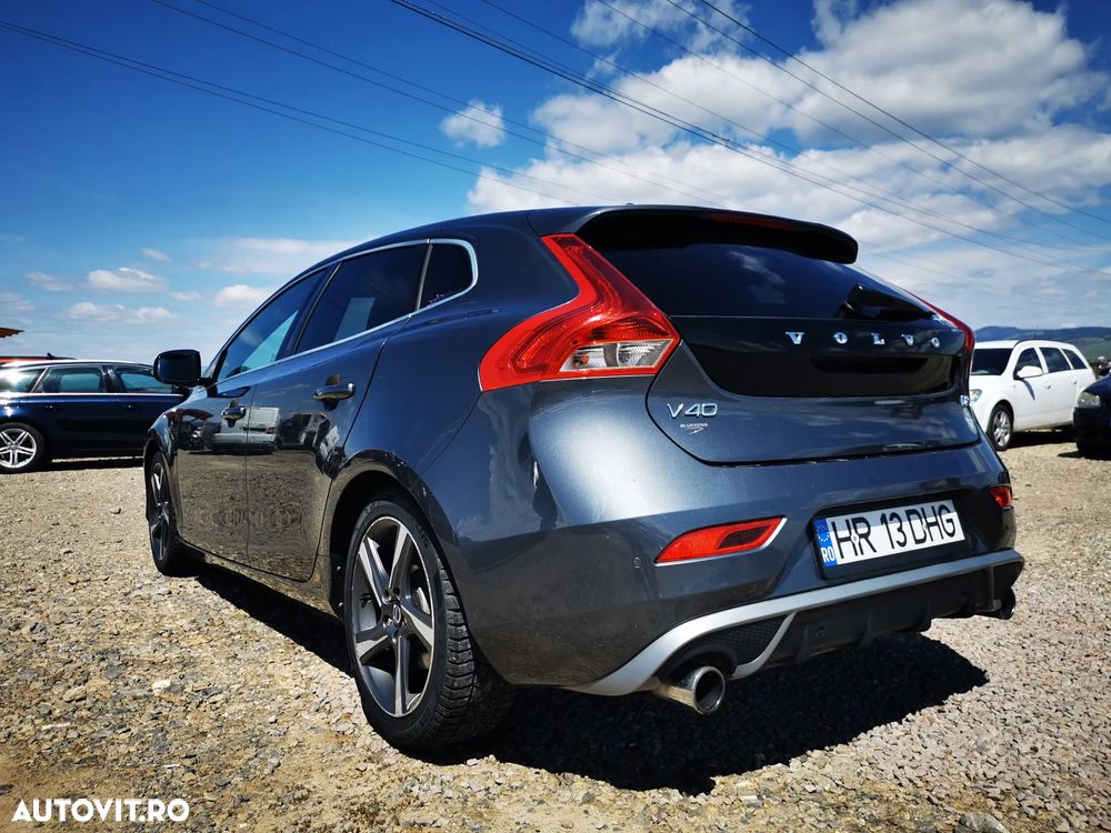 Volvo V40 D2 R-Design - 2