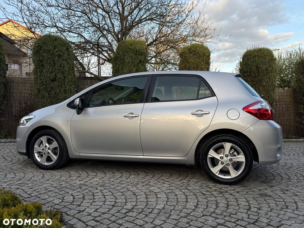 Toyota Auris 1.6 Edition - 2