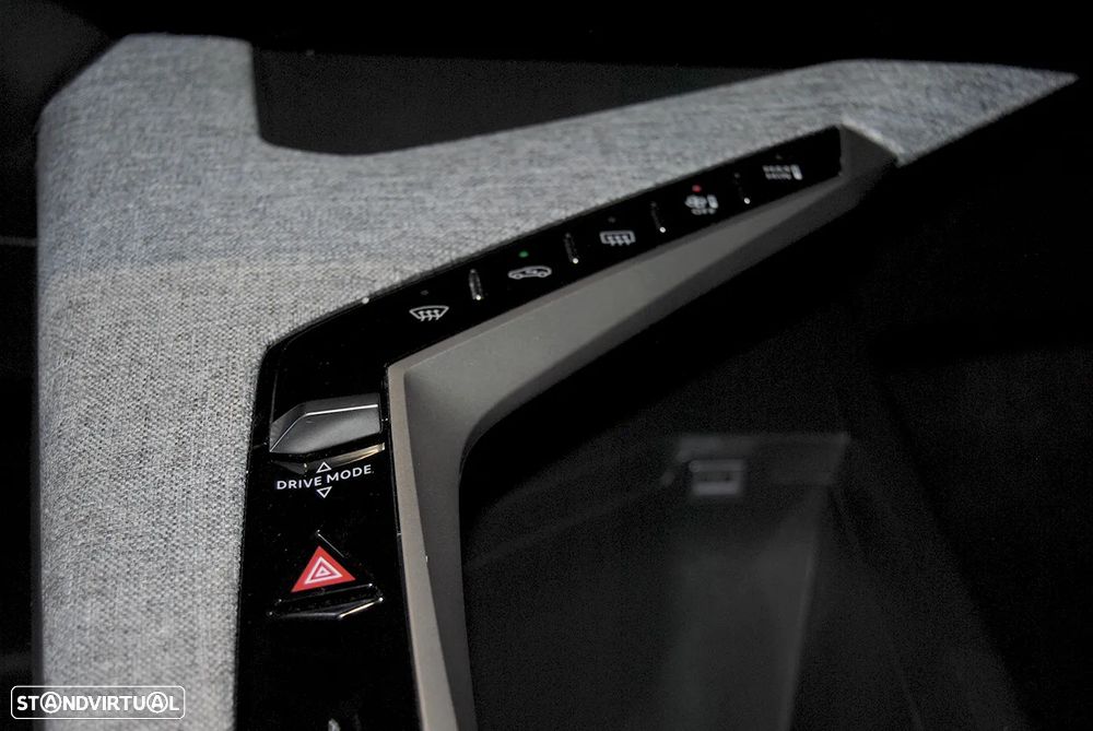 Peugeot 5008 1.2 Hybrid Allure e-DCS6 - 29