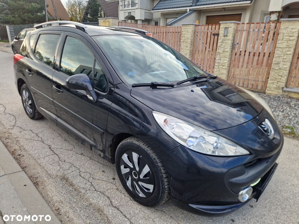 Peugeot 207 - 11