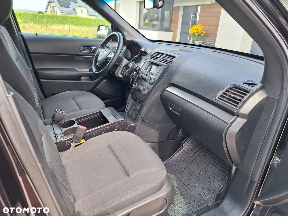 Ford Explorer - 11