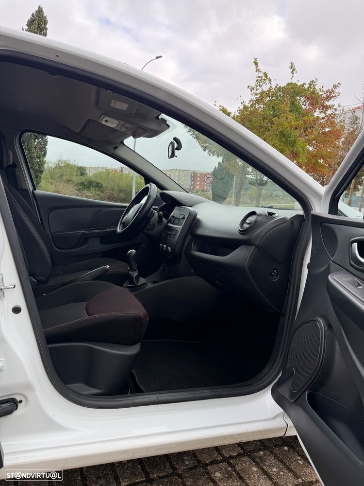 Renault Clio 1.5 dCi Confort - 6
