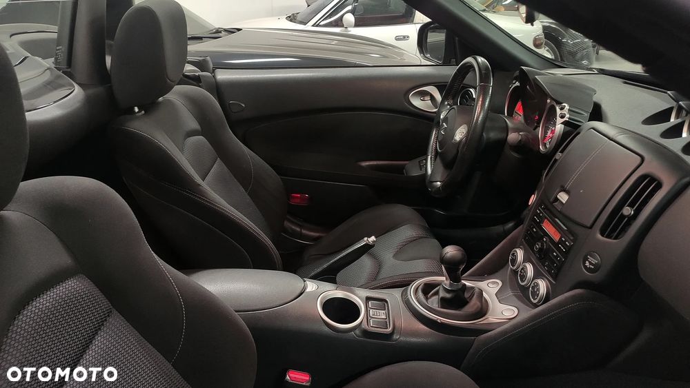 Nissan 370 Z - 13