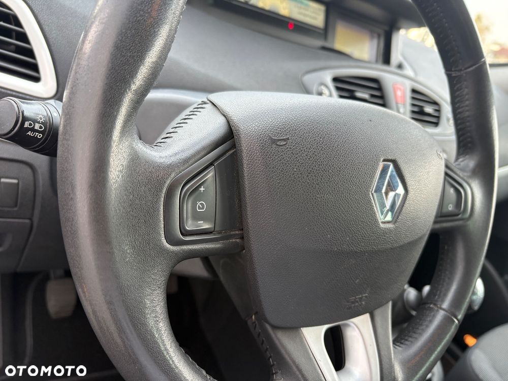 Renault Scenic 1.6 16V 110 Dynamique - 15