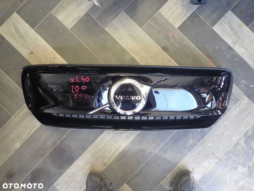 VOLVO XC 40 GRILL ATRAPA PRZÓD PRZEDNIA - 1